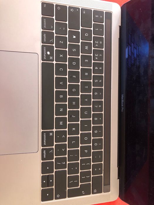 MacBook Pro 13,3 inch