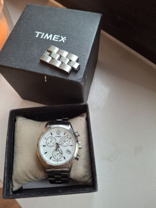 Zegarek TIMEX srebrny damski