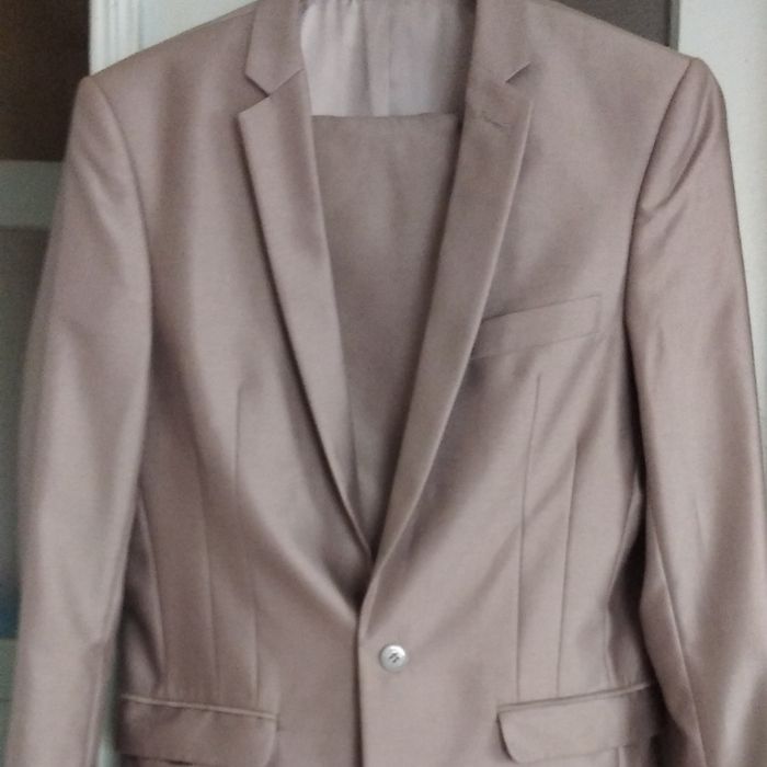 Чоловічий костюм