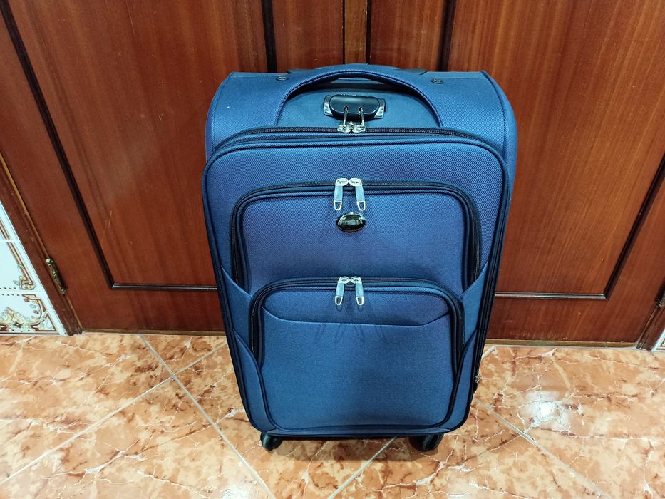 Mala malas de porão até 23 kg viagem casa quarto apartamento vivenda.