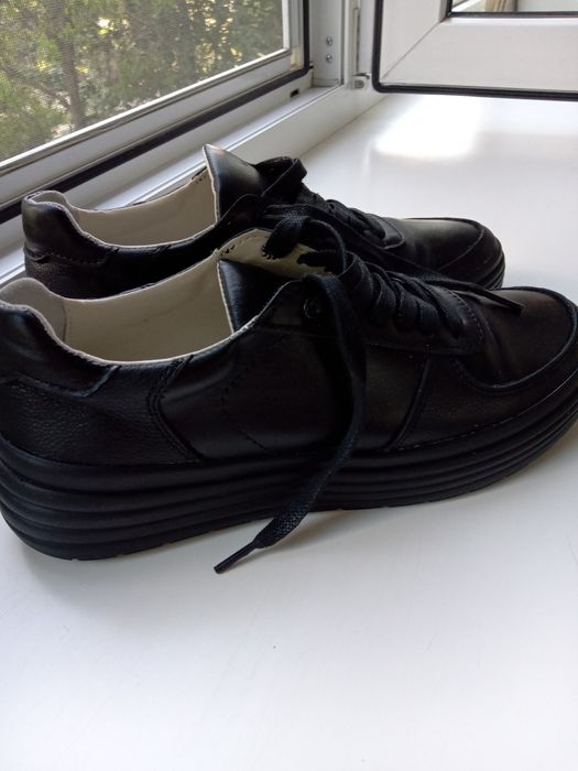 Жіночі демісезонні туфлі