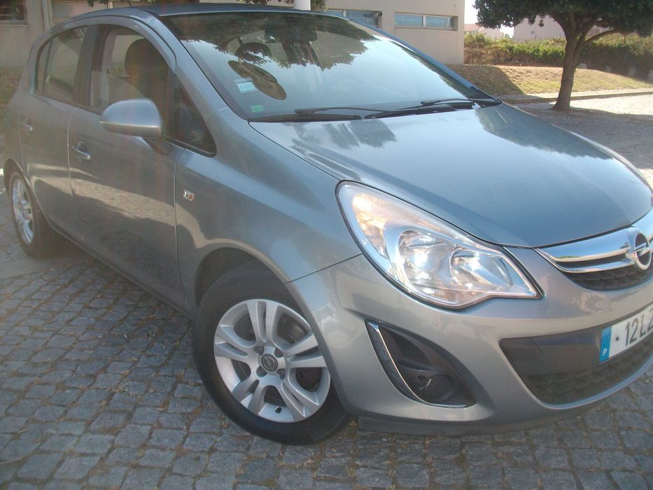 Opel Corsa 1.2 GLP/Gasolina de 2011 C/Novo