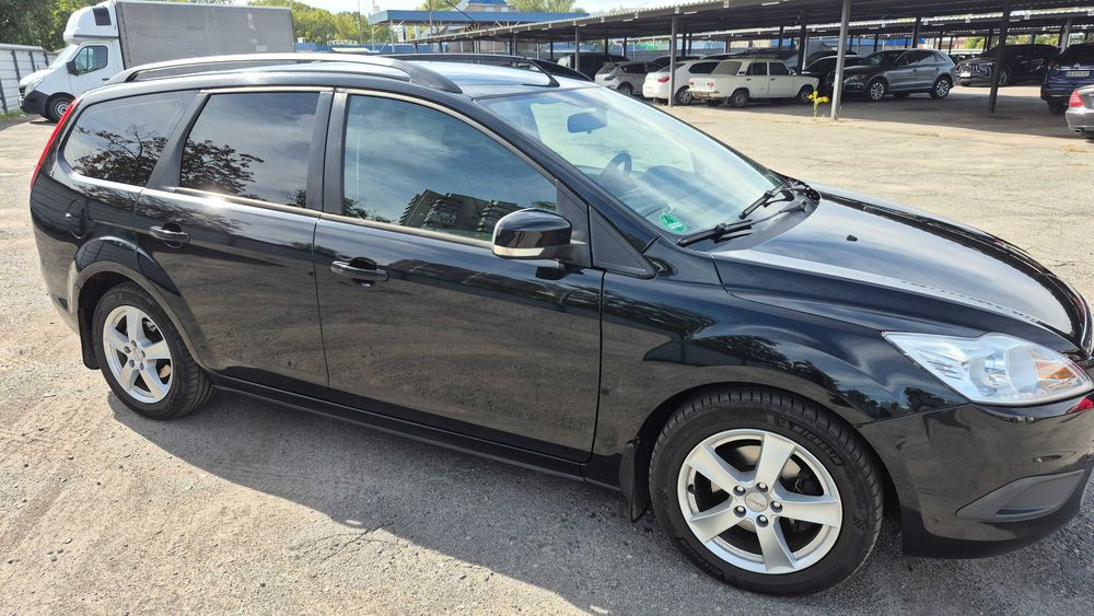 Продам Ford Focus 2 2010 рік 1.6 бензин