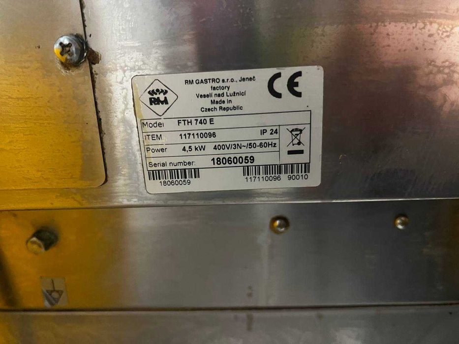 Професійний електричний гриль / жарочна поверхня RM Gastro FTH 740 E