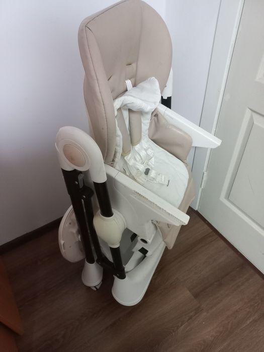 Дитяче годувальне крісло CARRELLO Stella