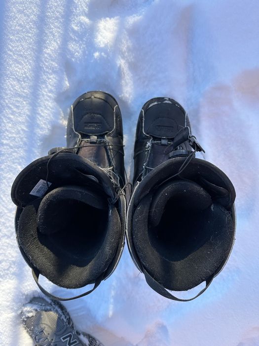 Сноубордичі черевики