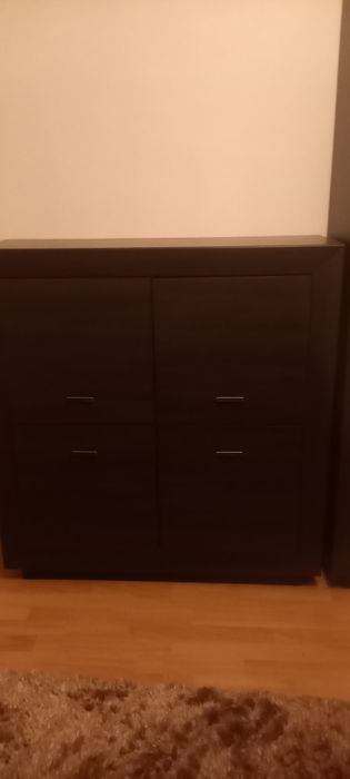 Meble wenge Black Red White witryna i komoda