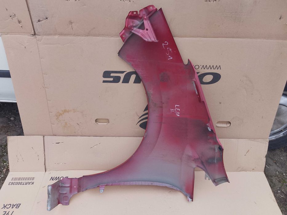 błotnik prawy NISSAN LEAF II oryginalny