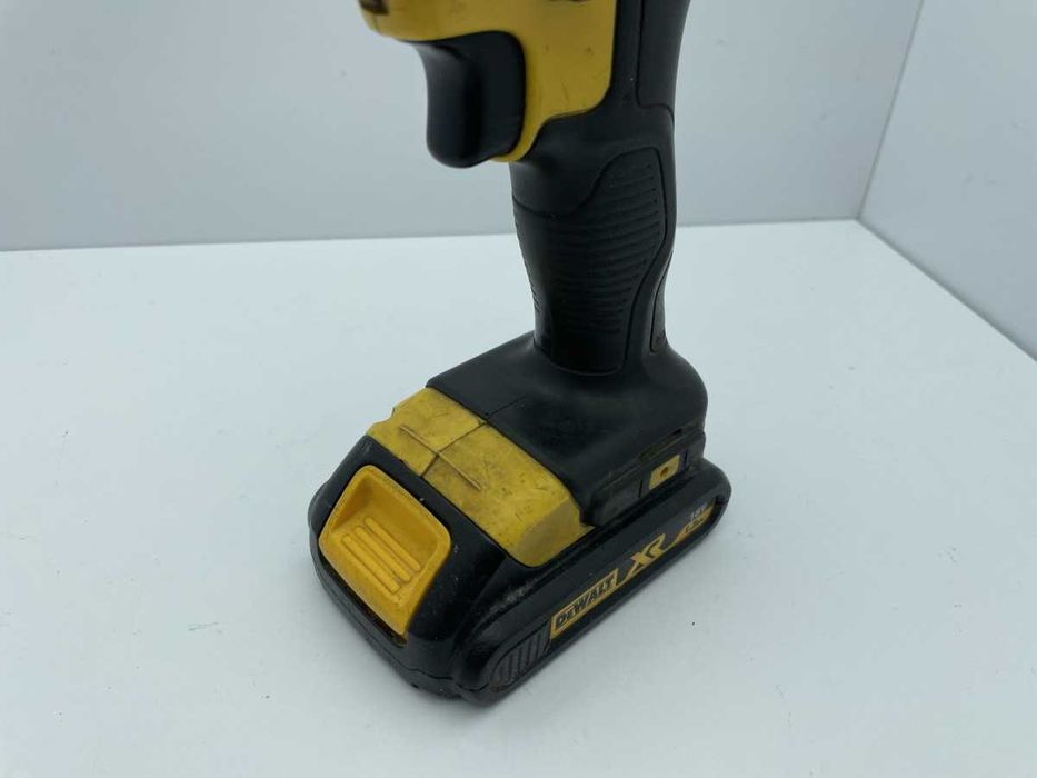 Wkrętarka Akumulatorowa Dewalt DCD776