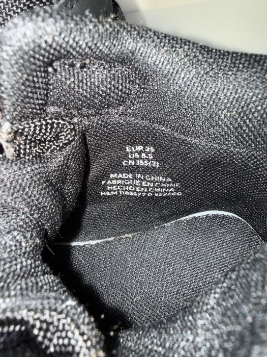 Дитячі демісезонні черевики H&M розмір 26, чорні, водостійкі