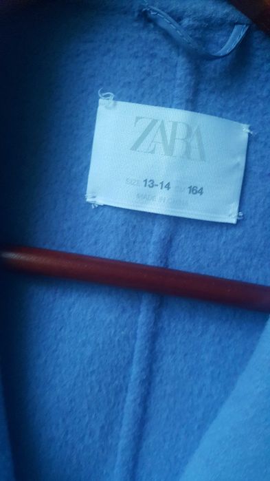 Пальто  ZARA   на девочку -подростка 13-14 лет