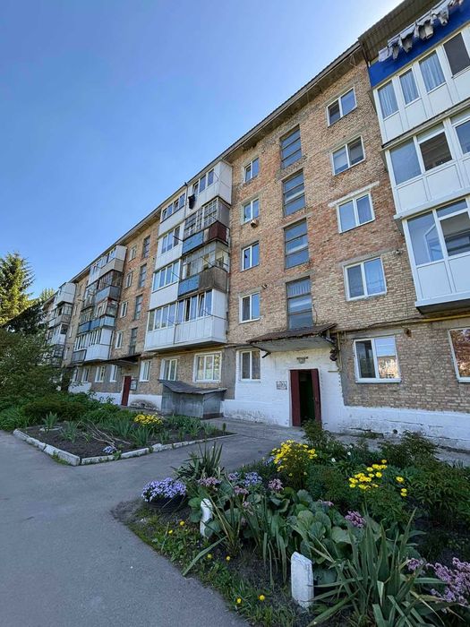 Продаж 2-кімнатної квартири місто Узин.