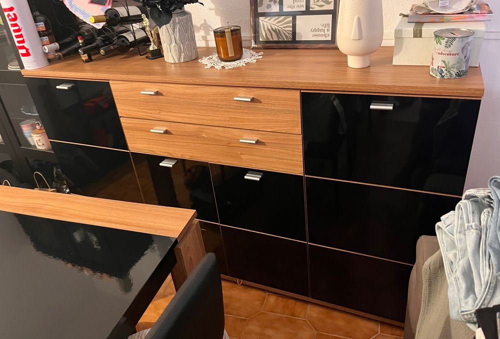 Vendo Mesa de jantar e movel