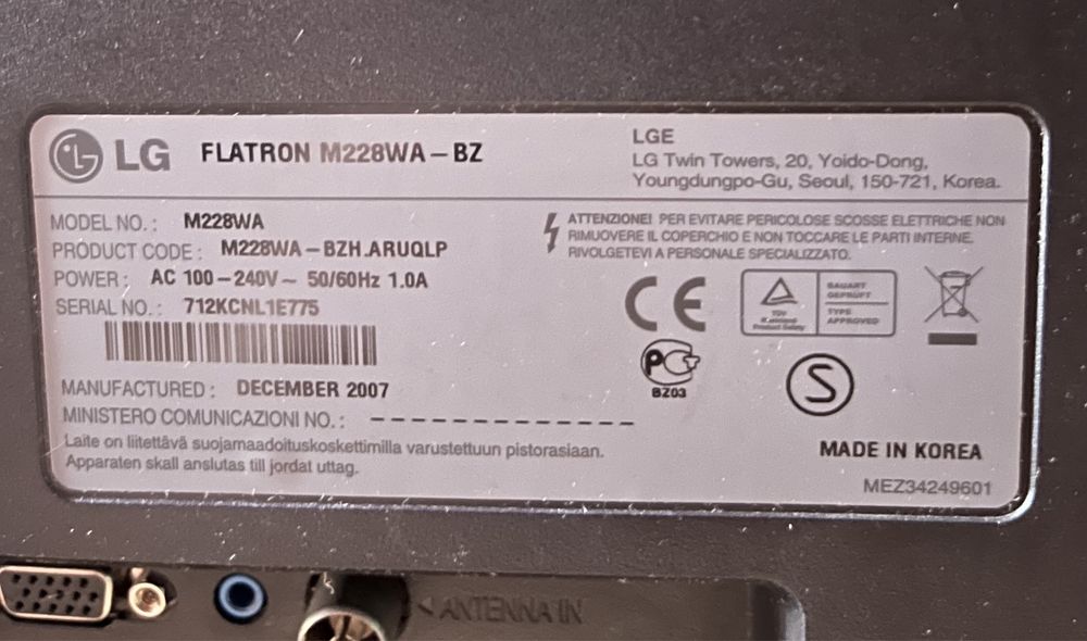 Телевизор-монитор LG Flatron с пультом