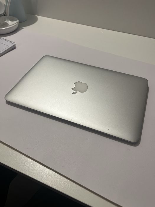 MacBookAir 11 2011