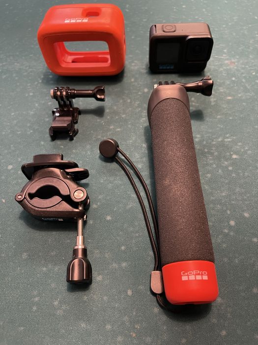 Go Pro 13 Black e acessórios