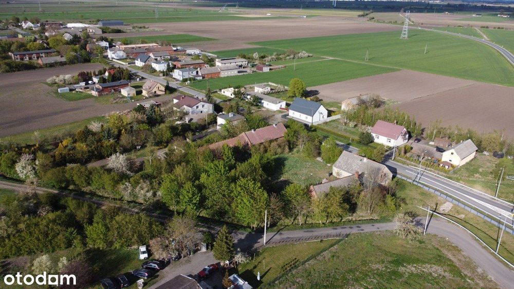 Nieruchomość z dużym budynkiem gospodarczym 324 m² i działką 2400 m²
