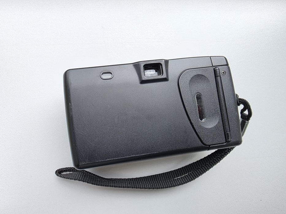 Плівковий фотоапарат Minolta AF-Big Finder