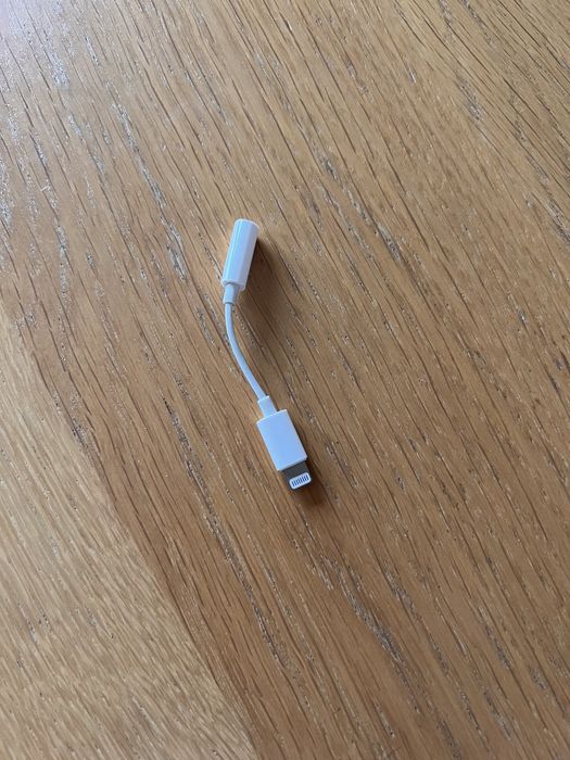 EarPods ( extra adaptador Lightning )64862728896001123