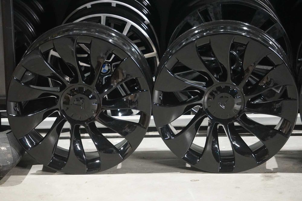 Alufelgi oryginał Tesla 5x114,3 9Jx20 et34 cb64,1mm czarny polysk