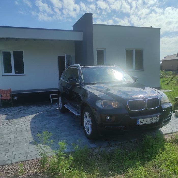 Продам БМВ Х5 е70 бензин