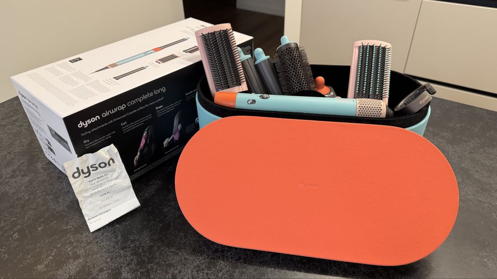 Dyson Airwrap з Іспанії колір тіффані