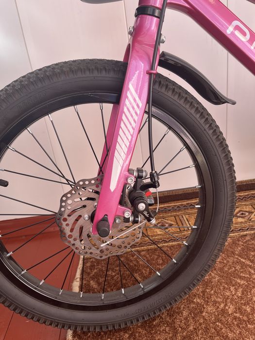 Детский велосипед PROFI 18. для девочки 5-8лет