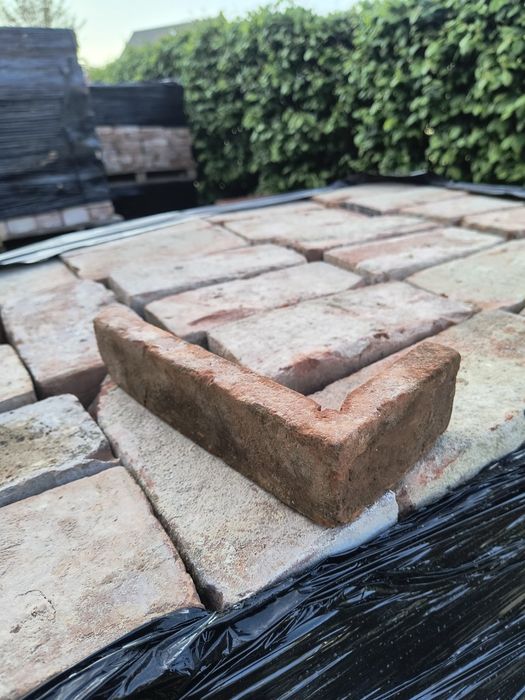 Narożniki lico z cegły