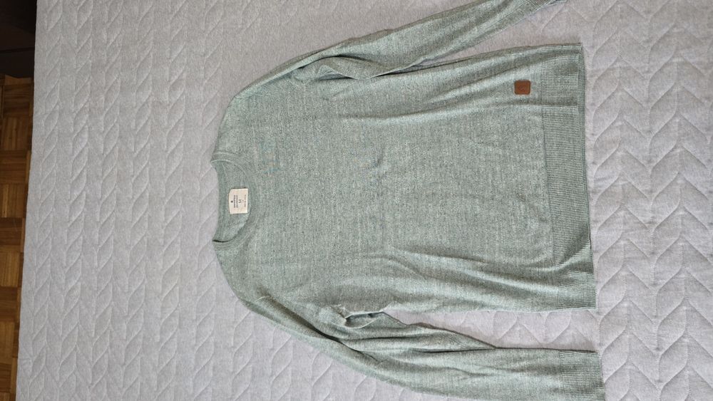 Camisola Springfield Tamanho M
Cor: verde
Em ótimo estado