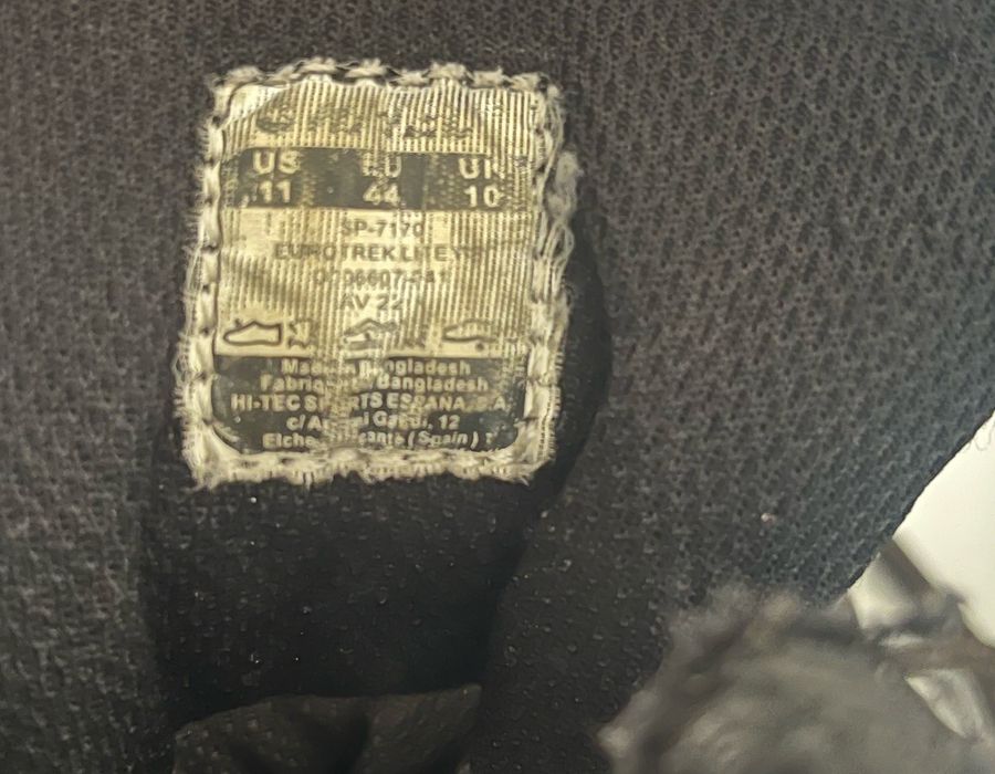 Bota Hi-tec usada
