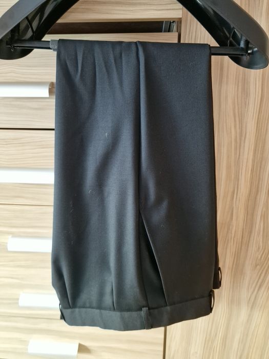 Młodzieżowy garnitur. Studniówka