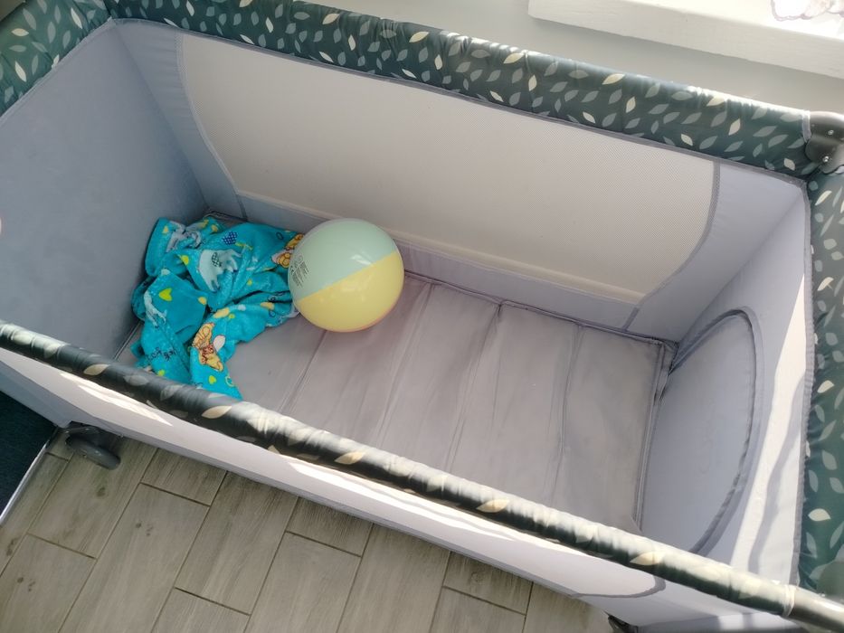 Łóżeczko turystyczne Momi