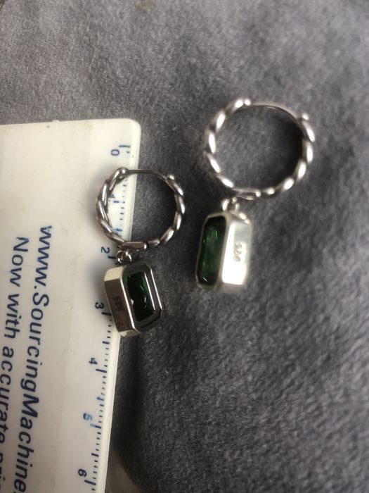 Kolczyki srebrne ze szmaragdami 1 cm
