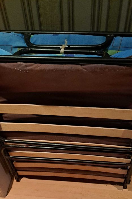 Розкладушка, портативне розкладне ліжко б/у