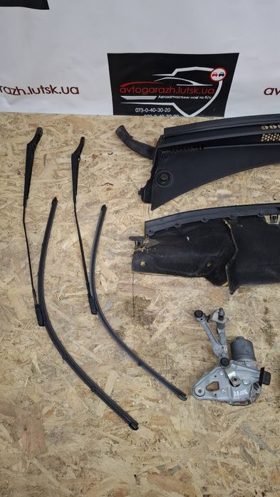 Жабо Peugeot 3008 накладка під лобове скло Peugeot 3008