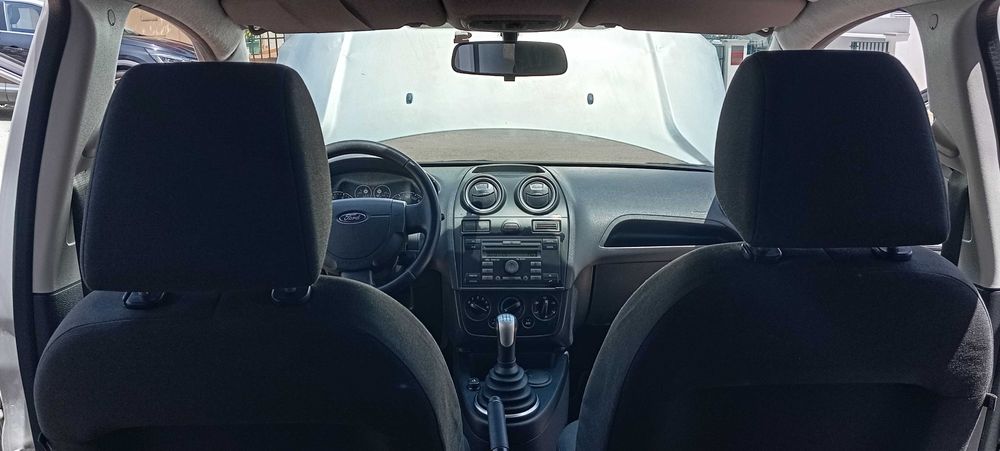Ford Fiesta — fotografia 9