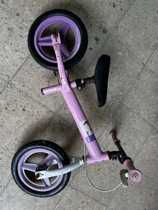Bicicleta de criança de aprendizagem