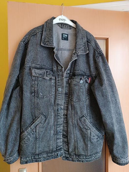 Продам джинсову чоловічу куртку