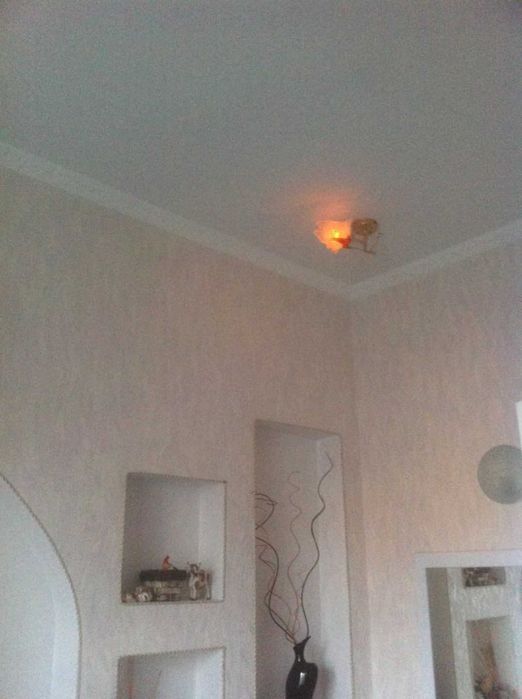 Продається 2-кімнатна квартира