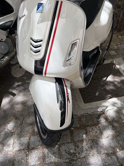Vespa GTS 300 Super