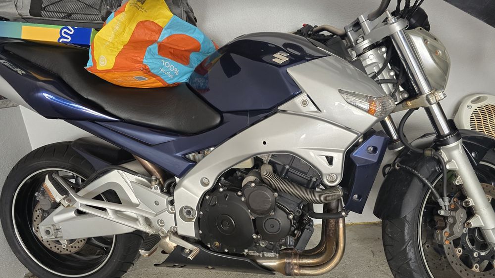 MOTO Suzuki Gsx 600 excelente