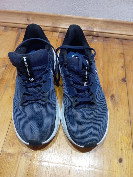 Nike structure 25 zoom