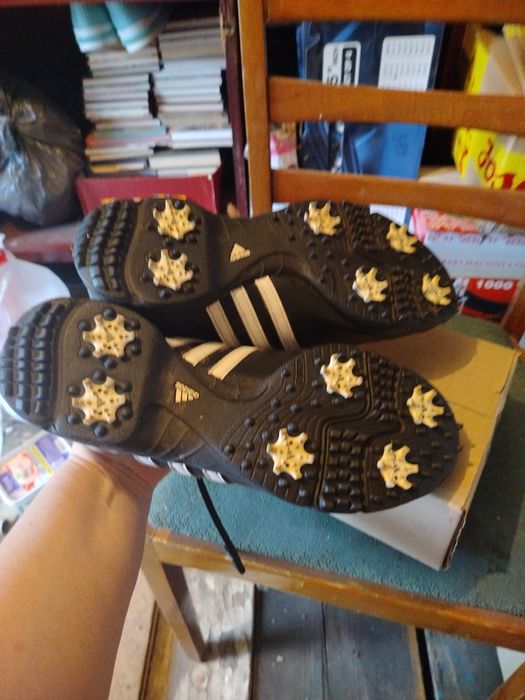 Продам чоловіче взуття