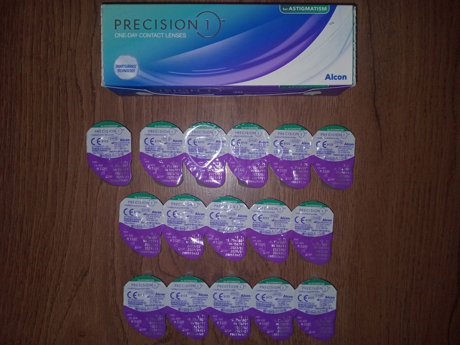 Контактні лінзи Precision 1 Astigmatism