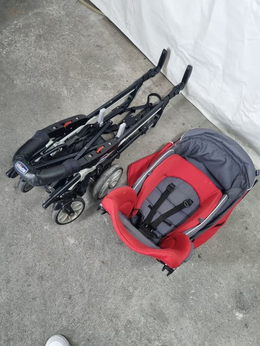 Carrinho bebé Chico