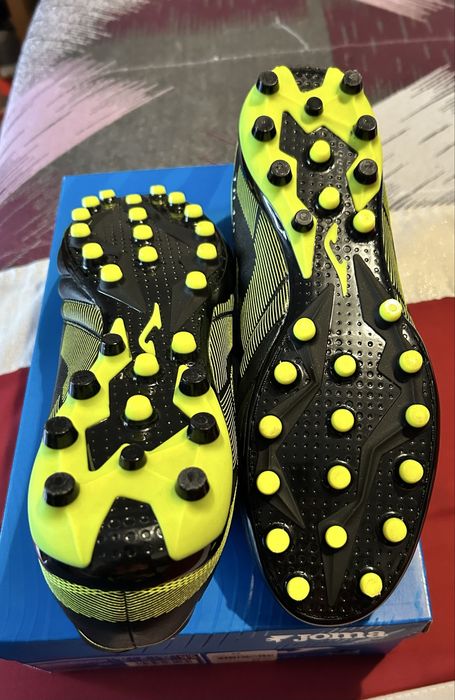 Chuteiras da Joma Novas en caixa