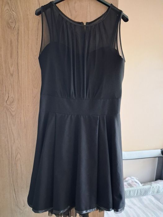 Czarna sukienka rozmiar 42 marki Roco
