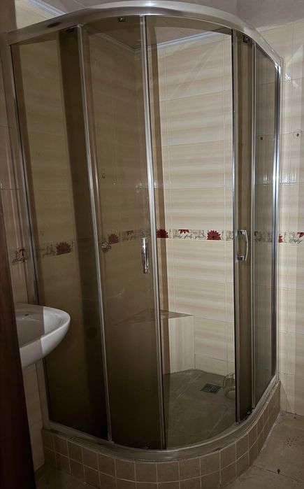 Продам душевую кабинку
