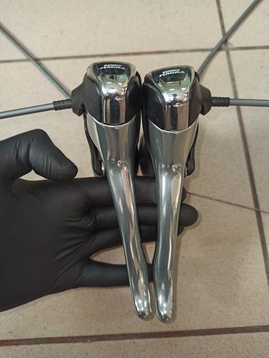 Klamkomanetki szosowe 3x9 Shimano Tiagra ST-4500 prawa lewa