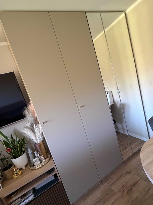 Szafa IKEA PAX 175 cm – lustra, szuflady, kosze